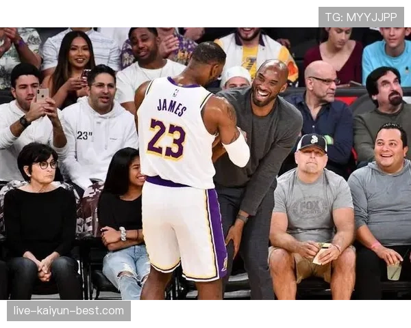 科比后期无球跑位效率下降明显难以维持得分爆发