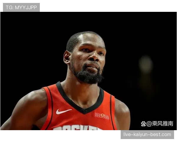 杜兰特无球效率提升，关键回合主导进攻改变战局