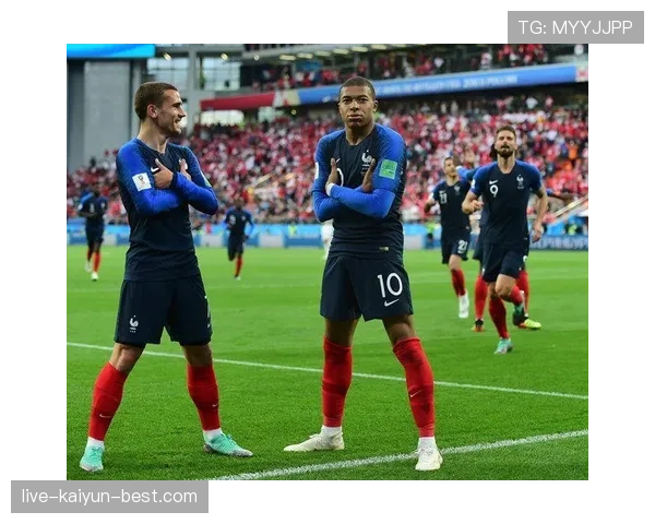 格里兹曼与姆巴佩核心定位的跨时代对比分析